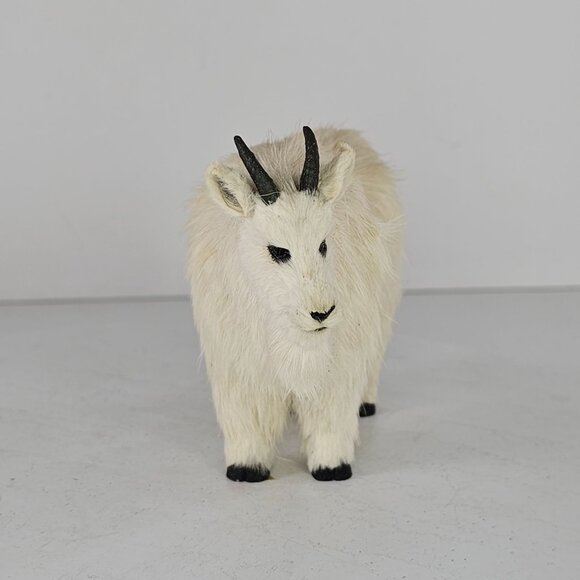 Realistic Mountain Goat Figurine Rabbit Fur - Picture 3 of 8